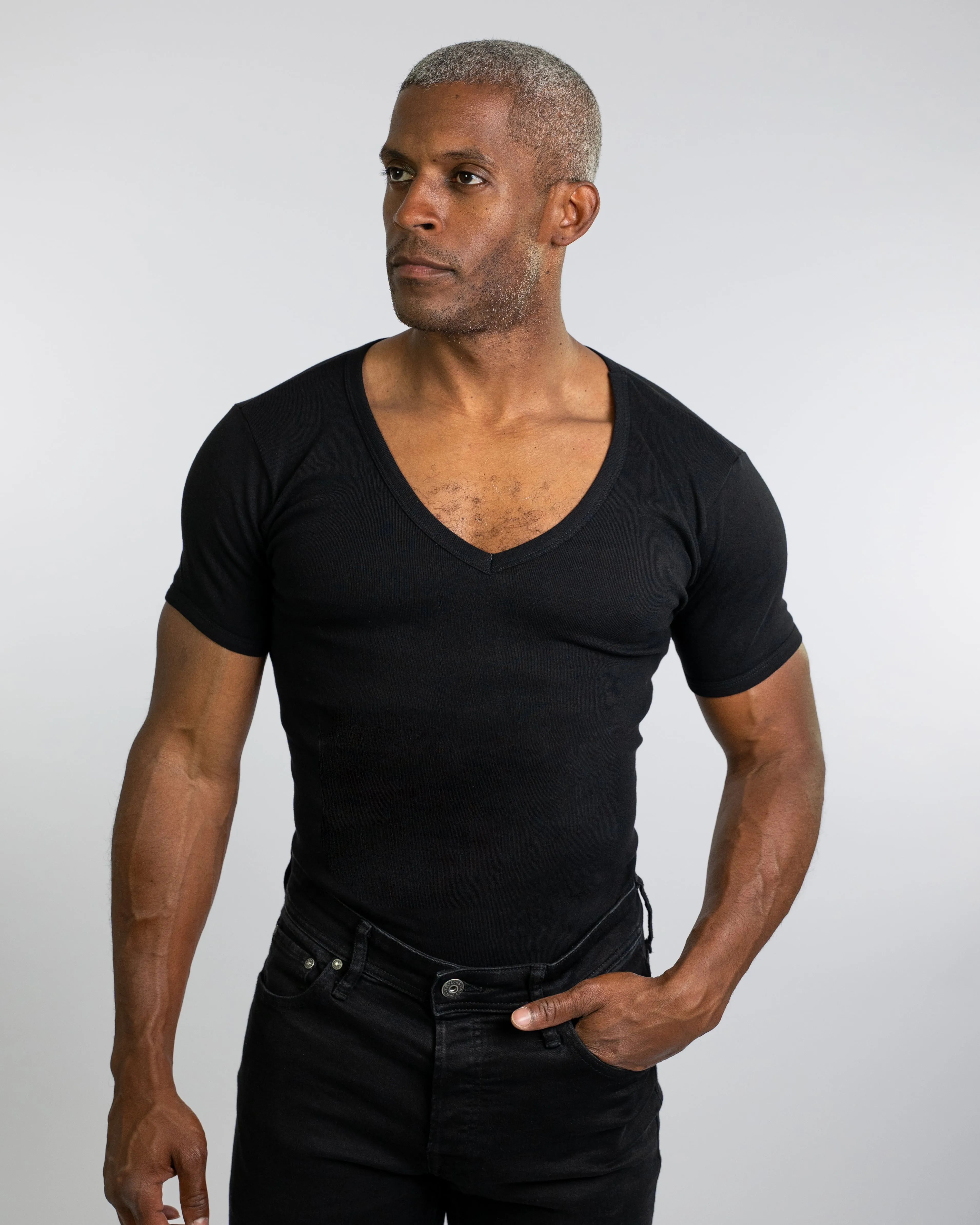 Den italienske | Dyb V-neck undertrøje
