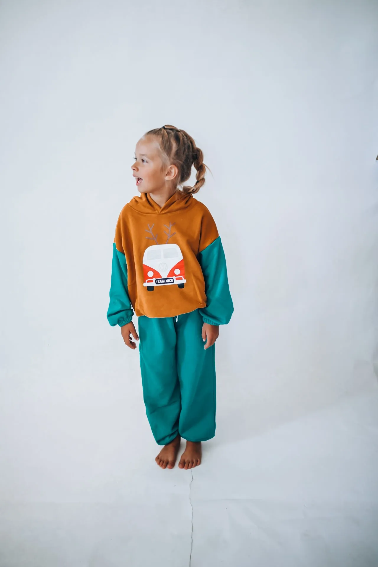 VW VAN -  TEAM NICE | Colorblock sleeves | oversized drop shoulder hoodie | KIDS | FINAL SALE