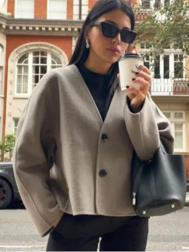 Women's Boutique Fashion Short Jacket Chic Lantern Sleeve Single Breasted Coat V-Neck Overcoats Autumn Office Streetwear Jackets